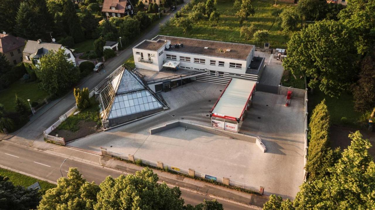 Aparthotel Pyramida Broumov Esterno foto