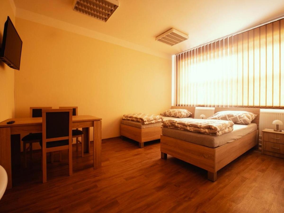 Aparthotel Pyramida Broumov Esterno foto